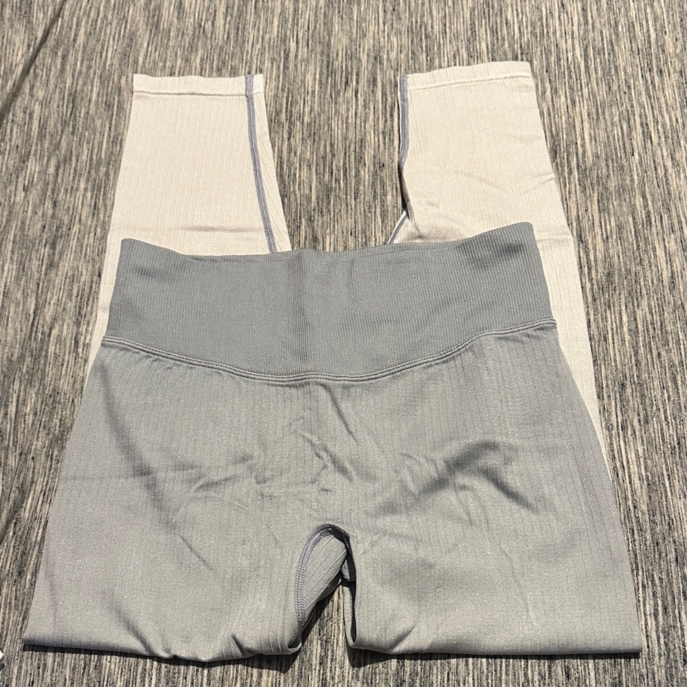 PINK women’s Gray Leggings